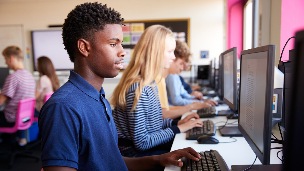 Students and parents support on-screen assessment – but digital illiteracy and access must be tackled